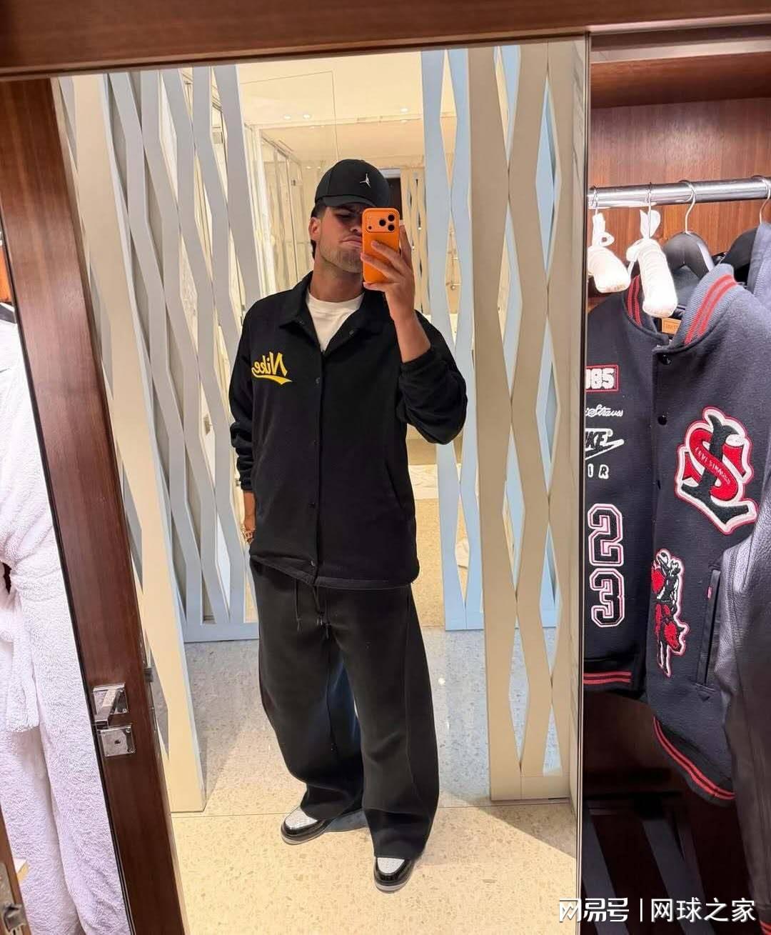球探-阿卡反思输给辛纳：社媒上浪费太多时间，有些评论会让人自我怀疑