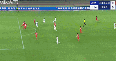 半场：河南1-0国安，钟义浩百场破门，曹永竞射中横梁