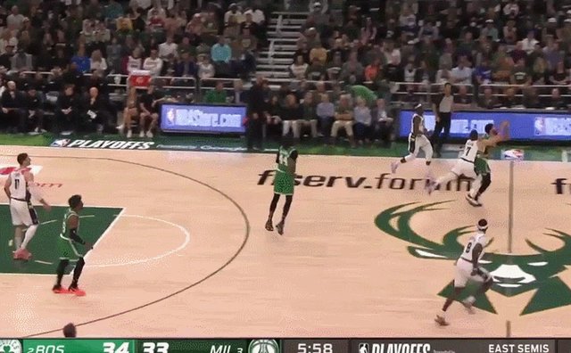 球探比分网首页-雄鹿GM控诉G3吹罚：罚球差一倍 霍勒迪30投0罚球