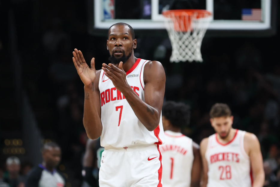 球探比分网首页-绝杀误判!76人逆转火箭 裁判抢戏,杜兰特8失误,恩比德32+15+10